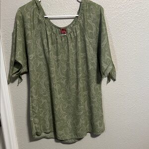 Green Paisley Women's Top
